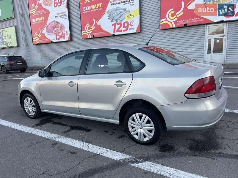 Седан Volkswagen Polo 2011 в Полтаве