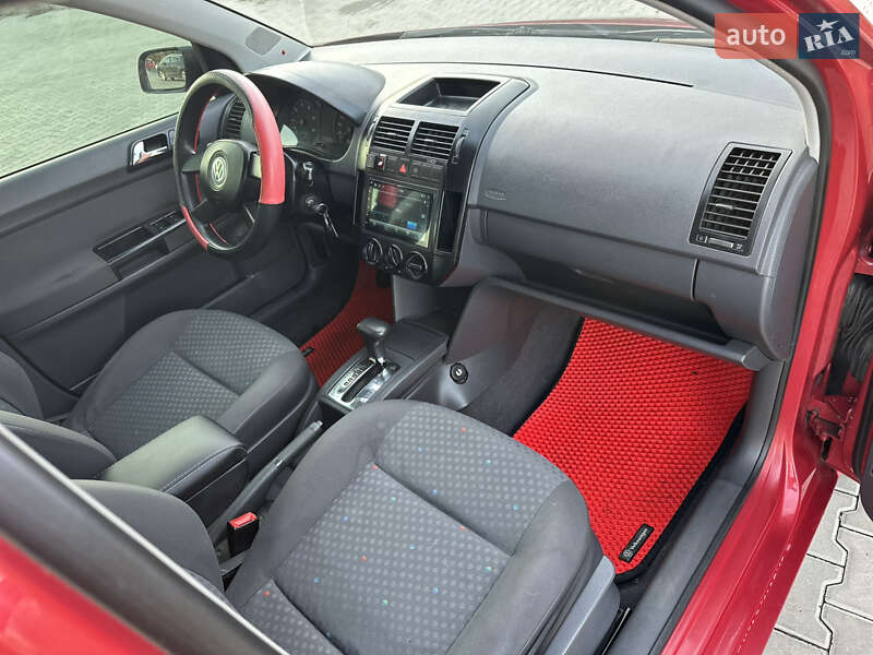 Хэтчбек Volkswagen Polo 2003 в Полтаве