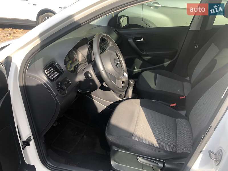 Седан Volkswagen Polo 2012 в Киеве