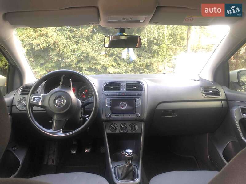 Седан Volkswagen Polo 2012 в Киеве