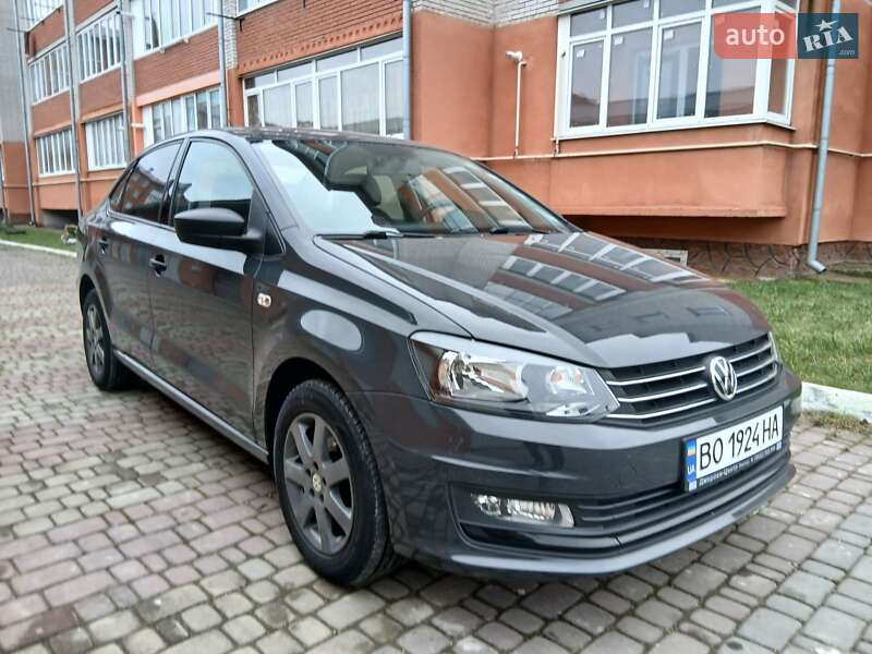 Седан Volkswagen Polo 2016 в Чорткове