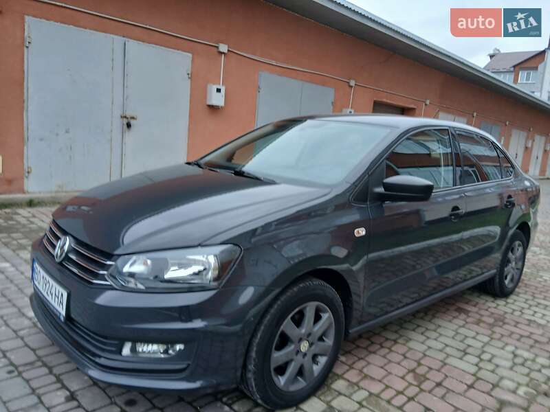 Седан Volkswagen Polo 2016 в Чорткове