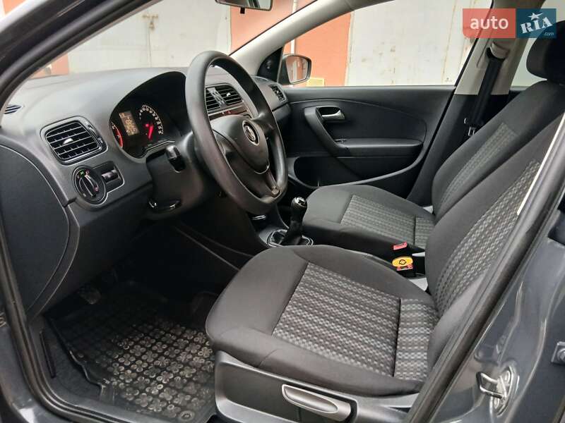 Седан Volkswagen Polo 2016 в Чорткове