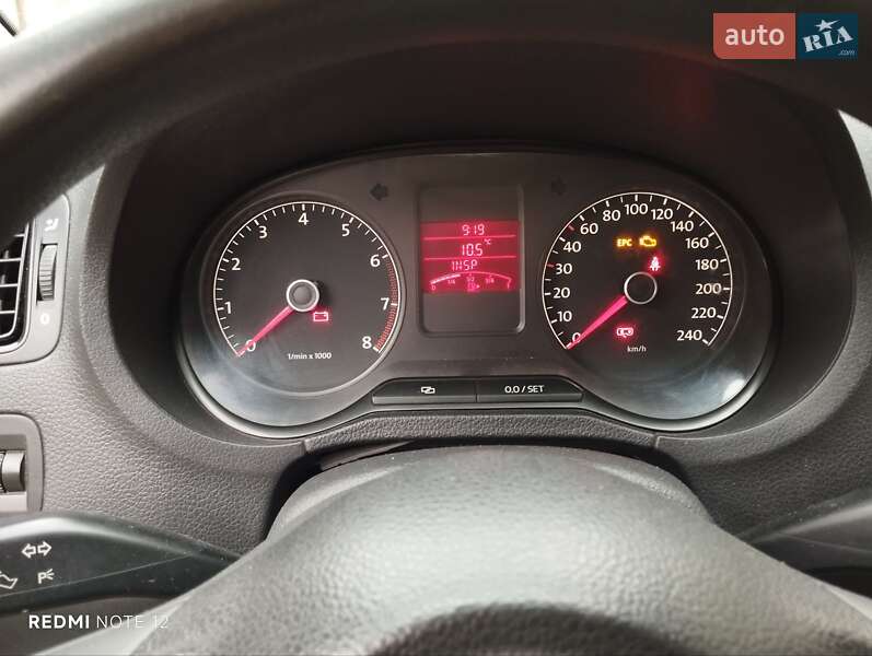 Седан Volkswagen Polo 2011 в Черновцах