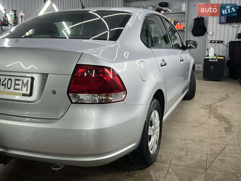 Седан Volkswagen Polo 2011 в Чернигове фото 7 Седан Volkswagen Polo 2011 в Чернигове