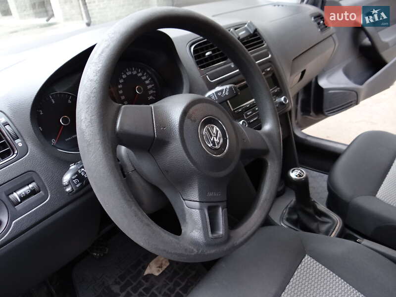 Хэтчбек Volkswagen Polo 2010 в Ахтырке фото 23 Хэтчбек Volkswagen Polo 2010 в Ахтырке