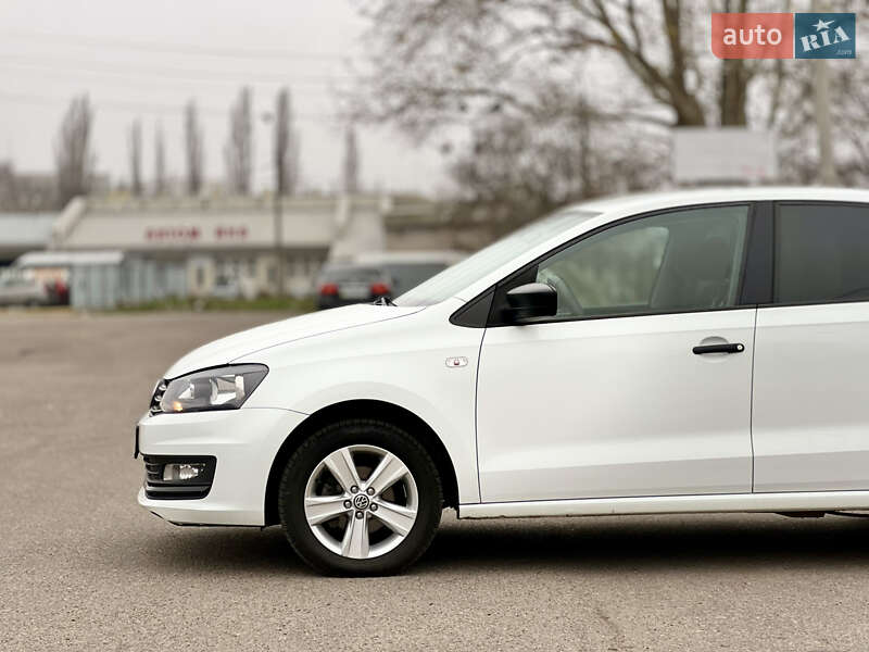 Седан Volkswagen Polo 2016 в Николаеве фото 5 Седан Volkswagen Polo 2016 в Николаеве