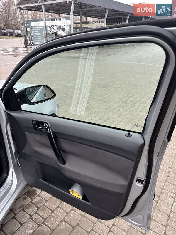 Хетчбек Volkswagen Polo 2007 в Ірпені фото 16 Хетчбек Volkswagen Polo 2007 в Ірпені