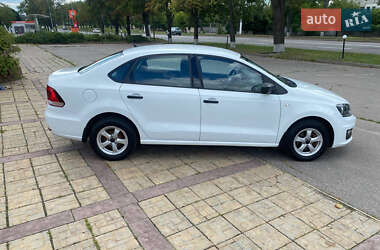 Седан Volkswagen Polo 2016 в Харькове