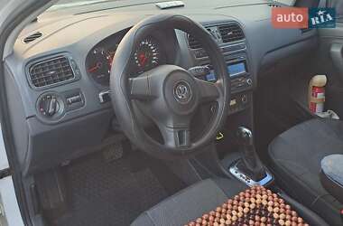 Хэтчбек Volkswagen Polo 2012 в Первомайске