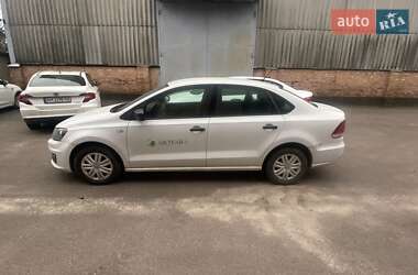 Седан Volkswagen Polo 2017 в Житомире