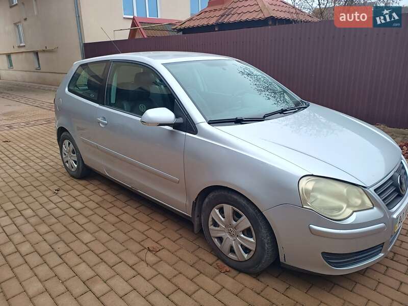Хэтчбек Volkswagen Polo 2006 в Мукачево