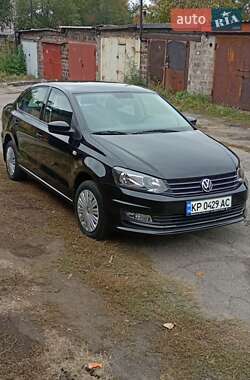Седан Volkswagen Polo 2015 в Запорожье