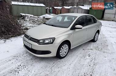 Седан Volkswagen Polo 2013 в Чернігові