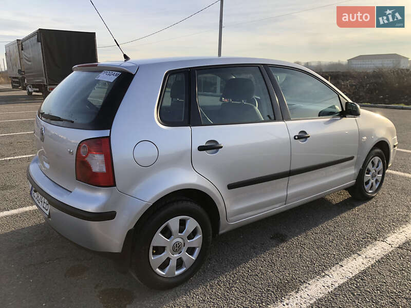 Хэтчбек Volkswagen Polo 2005 в Черновцах