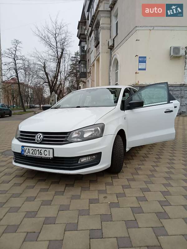 Volkswagen Polo 2016