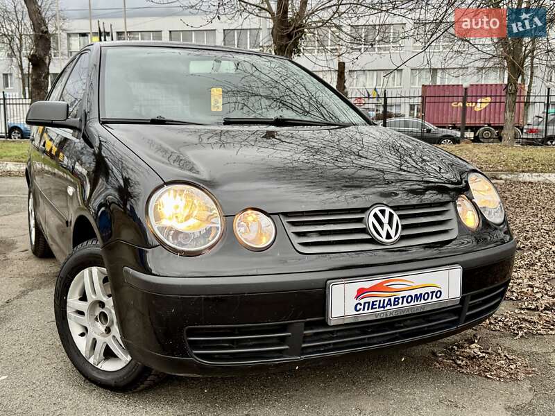 Хэтчбек Volkswagen Polo 2005 в Киеве