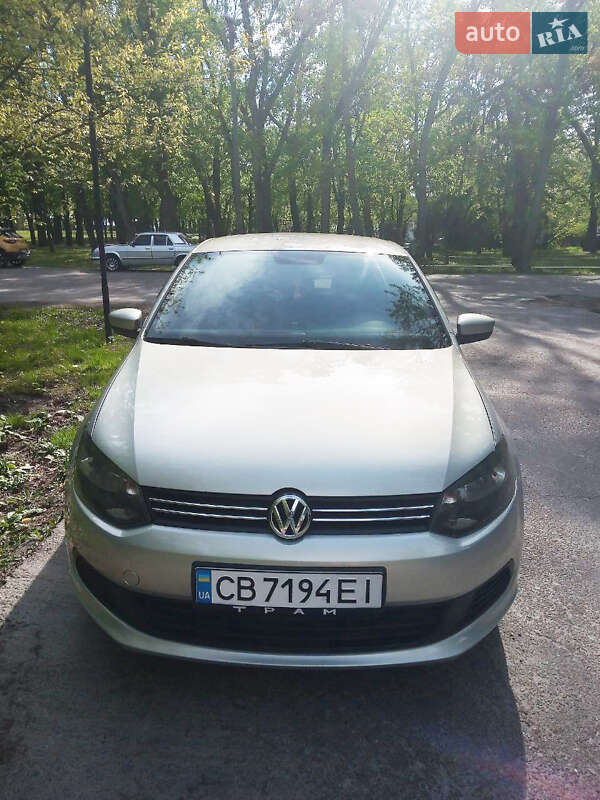 Седан Volkswagen Polo 2013 в Чернигове