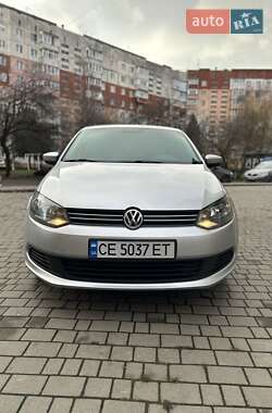 Седан Volkswagen Polo 2012 в Черновцах