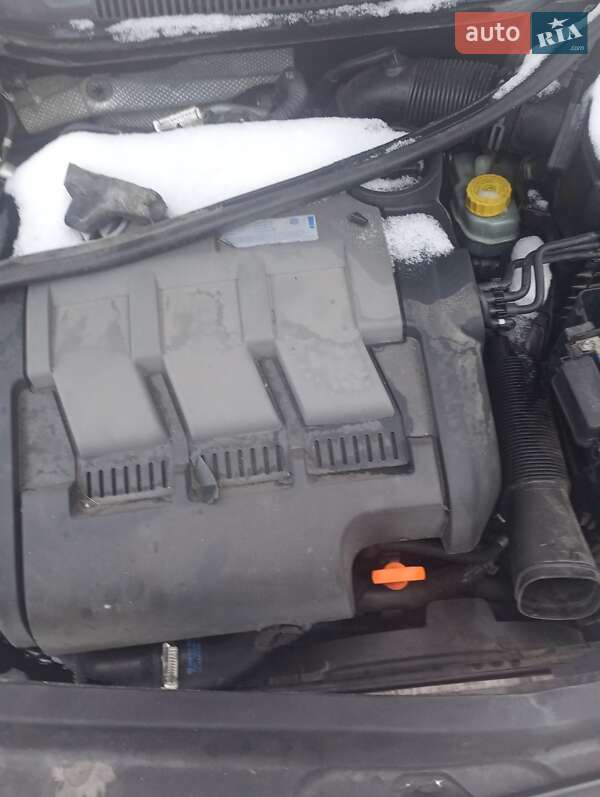 Хетчбек Volkswagen Polo 2013 в Дніпрі