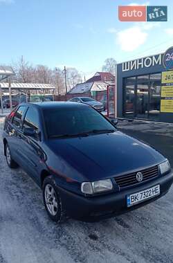 Седан Volkswagen Polo 1998 в Рівному