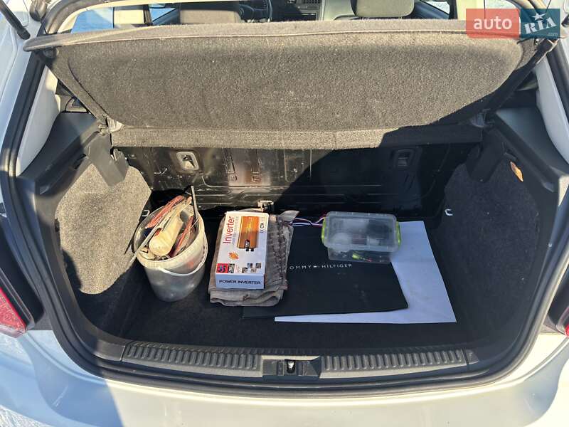 Хетчбек Volkswagen Polo 2016 в Києві