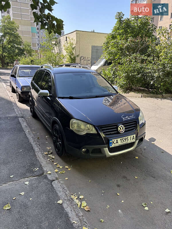 Хэтчбек Volkswagen Polo 2006 в Киеве