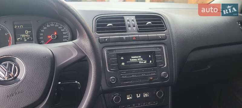 Седан Volkswagen Polo 2017 в Миколаєві