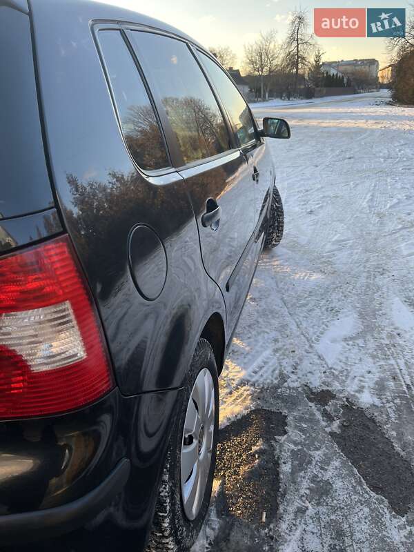 Хетчбек Volkswagen Polo 2003 в Турійську