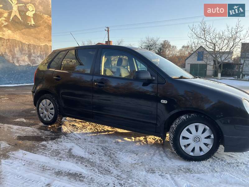 Хетчбек Volkswagen Polo 2003 в Турійську