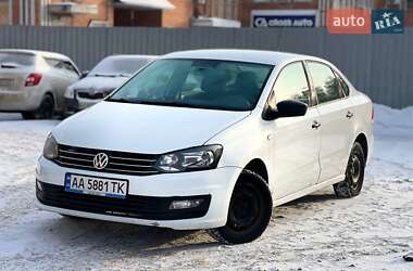 Седан Volkswagen Polo 2018 в Киеве