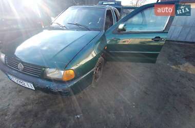 Седан Volkswagen Polo 1997 в Долине