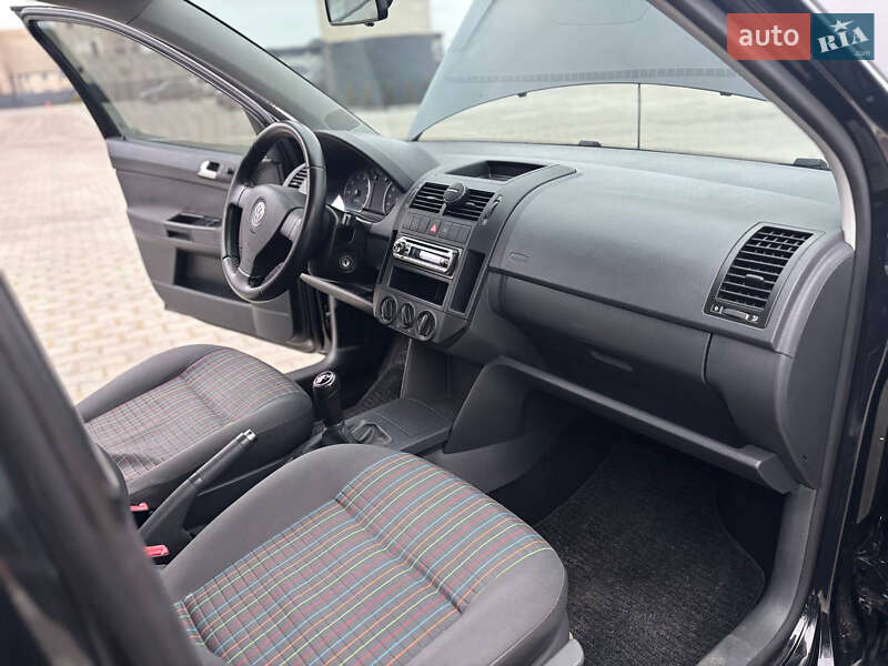 Хэтчбек Volkswagen Polo 2007 в Дубно