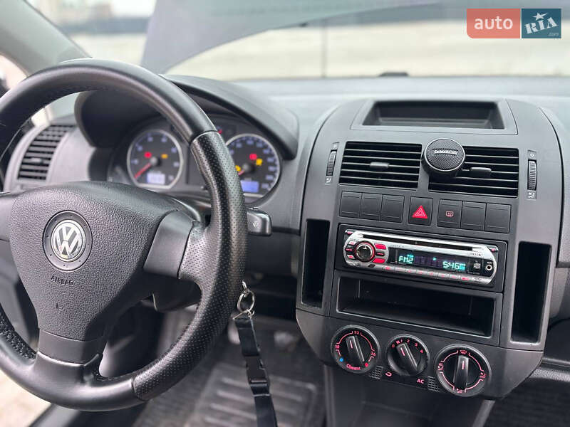 Хэтчбек Volkswagen Polo 2007 в Дубно