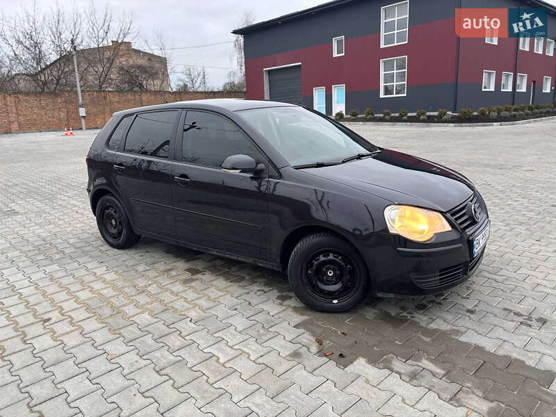 Хэтчбек Volkswagen Polo 2007 в Дубно