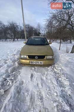 Седан Volkswagen Polo 1997 в Бродах