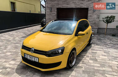 Хетчбек Volkswagen Polo 2011 в Чернівцях