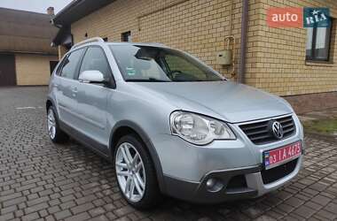 Хэтчбек Volkswagen Polo 2009 в Луцке