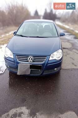 Хэтчбек Volkswagen Polo 2005 в Решетиловке