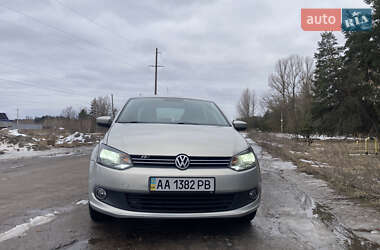 Седан Volkswagen Polo 2011 в Києві