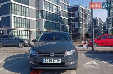 Седан Volkswagen Polo 2015 в Львові
