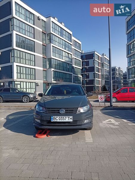 Volkswagen Polo 2015