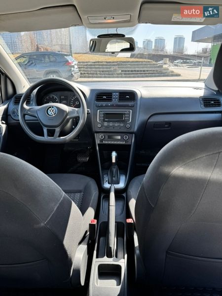 Седан Volkswagen Polo 2018 в Киеве