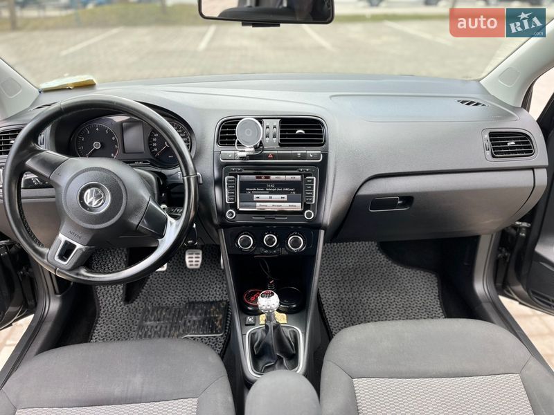 Хэтчбек Volkswagen Polo 2010 в Львове