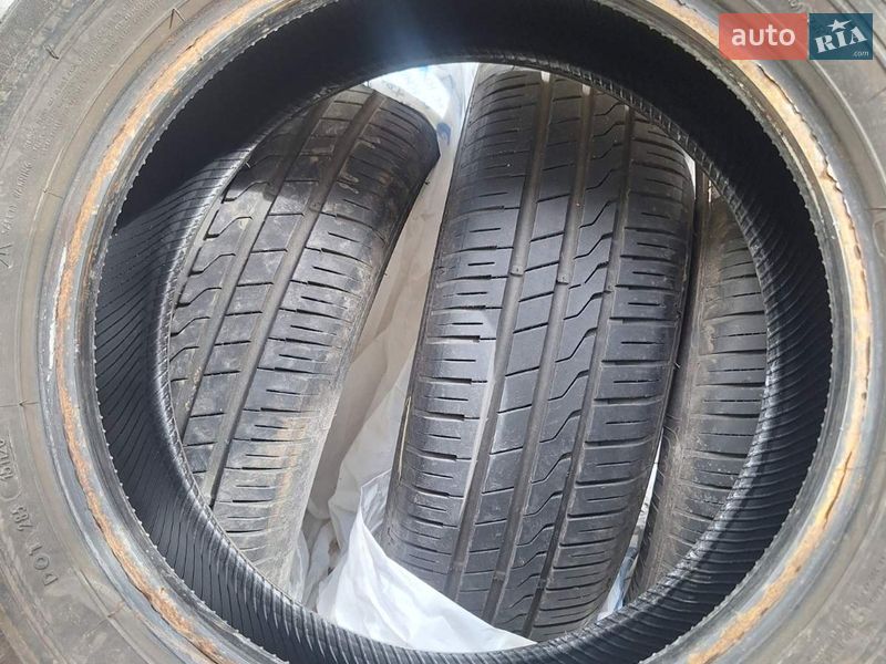 Седан Volkswagen Polo 2012 в Вышгороде