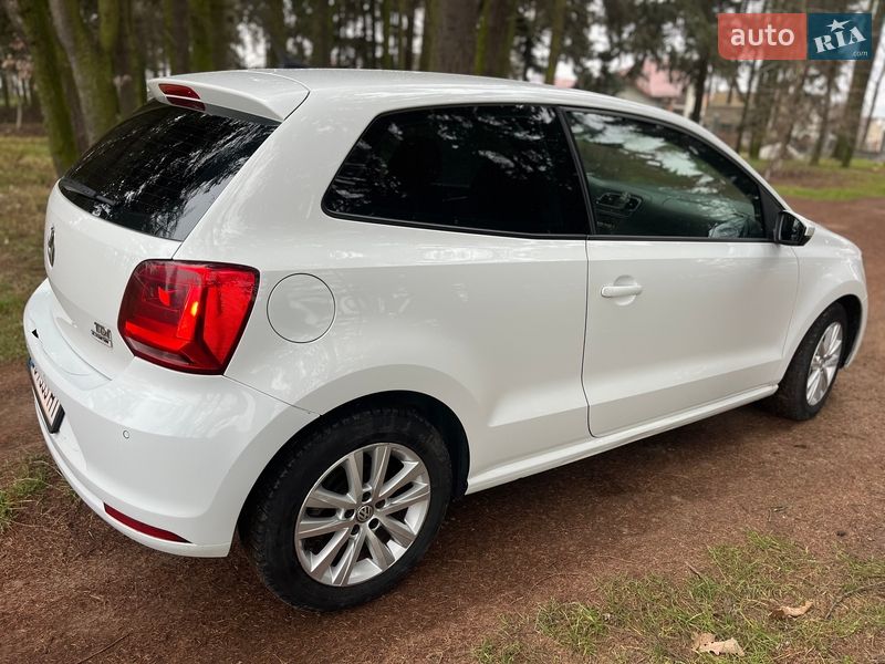 Хэтчбек Volkswagen Polo 2016 в Львове