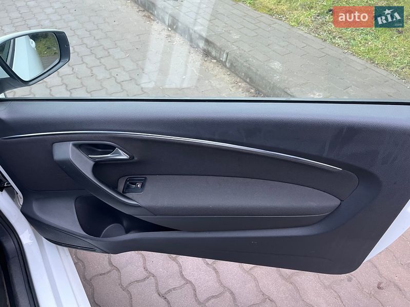 Хэтчбек Volkswagen Polo 2016 в Львове