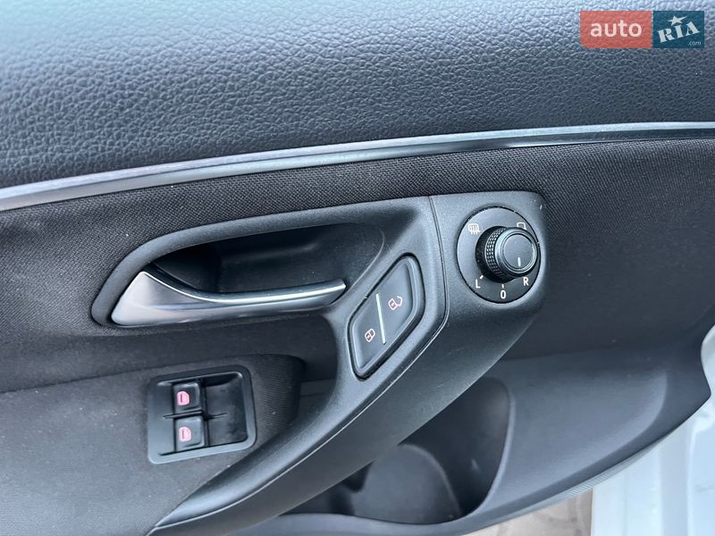 Хэтчбек Volkswagen Polo 2016 в Львове