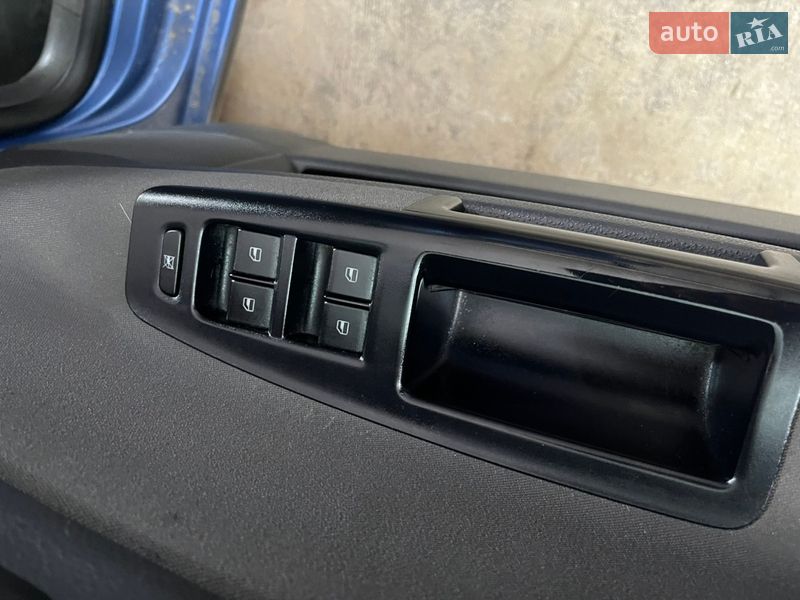 Хэтчбек Volkswagen Polo 2008 в Черновцах