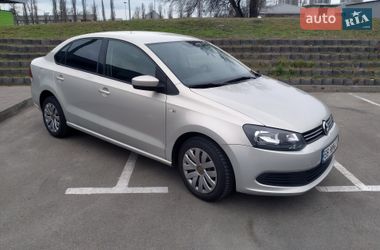 Седан Volkswagen Polo 2013 в Киеве